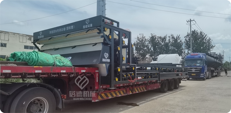 湖北黃石大型洗沙場污水污泥脫水設(shè)備發(fā)貨